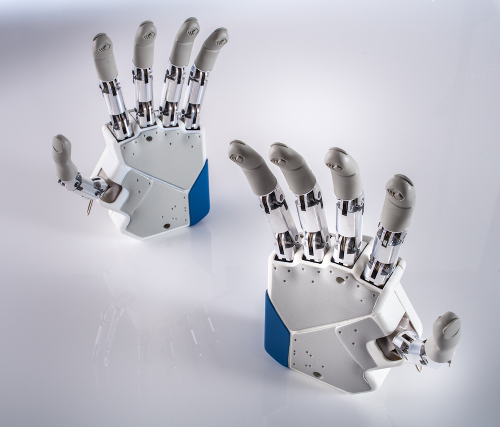 WAY - WEARABLE INTERFACES FOR HAND FUNCTION RECOVERY